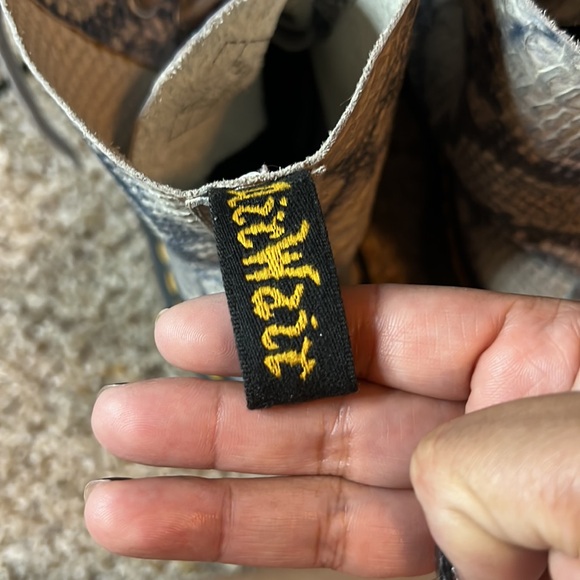 Dr. Martens 1460 Pascal Snake boot, size 6. - Picture 10 of 14